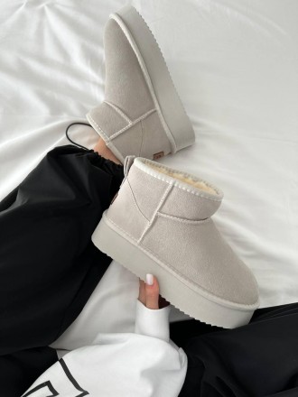 Зимние ботинки UGG ULTRA MINI PLATFORM MILK SUEDE | Зимняя женская обувь купить. Киев. фото 1 Зимние ботинки UGG ULTRA MINI PLATFORM MILK SUEDE | Зимняя женская обувь купить. Киев. фото 1