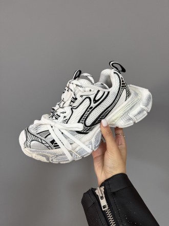 Кросівки BALENCIAGA 3XL WHITE/BLACK premium. Київ. фото 1 Кросівки BALENCIAGA 3XL WHITE/BLACK premium. Київ. фото 1