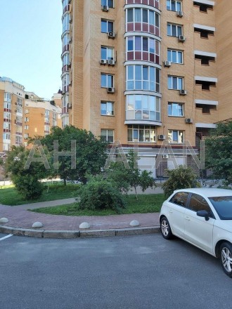 Здам офісне приміщення в ЖК Оазис 100 м² з євроремонтом на Оболоні, пр-т Володим. Оболонь. фото 2