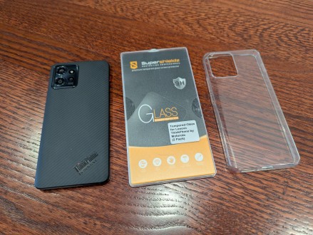 Продам смартфон Motorola ThinkPhone з США. Смартфон працює з всіма нашими мобіль. . фото 2