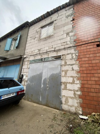Гараж капітальний поруч Метро Берестейська. Киев. фото 1 Гараж капітальний поруч Метро Берестейська. Киев. фото 1