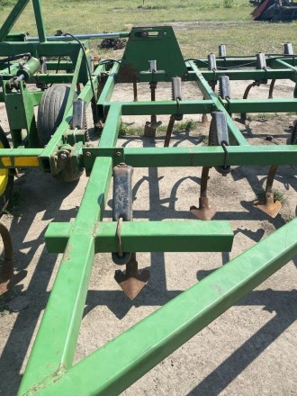 Продаємо культиватор John Deere 960. 2004 року випуску.В хорошому,робочому стані. . фото 6