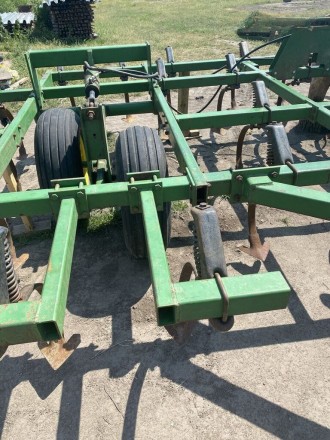 Продаємо культиватор John Deere 960. 2004 року випуску.В хорошому,робочому стані. . фото 3