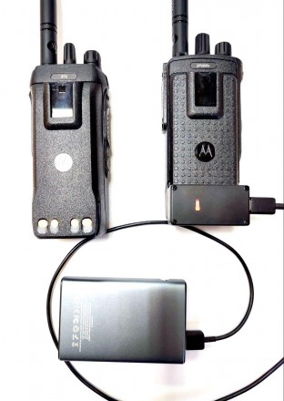 Зарядное устройство адаптер Vosa Power M2 USB type-С для цифровых раций Motorola. Киев. фото 1 Зарядное устройство адаптер Vosa Power M2 USB type-С для цифровых раций Motorola. Киев. фото 1