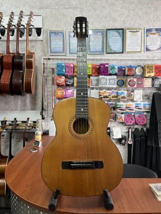 (6725) Гитара Классическая. Новые Металические струни. Новые колки Gibson. Настр. Чернігів. фото 1 (6725) Гитара Классическая. Новые Металические струни. Новые колки Gibson. Настр. Чернігів. фото 1
