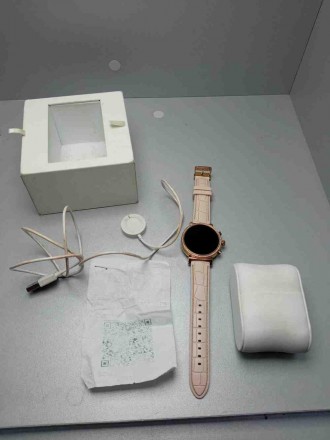 Смарт-часы браслет Б/У Michael Kors Access Gen 4 Sofie Rose Gold DW7M2 (MKT5068). Киев. фото 1 Смарт-часы браслет Б/У Michael Kors Access Gen 4 Sofie Rose Gold DW7M2 (MKT5068). Киев. фото 1