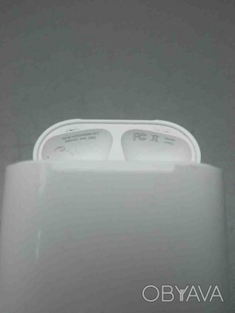 Наушники Bluetooth-гарнитура Б/У Apple AirPods 2 (A1602)