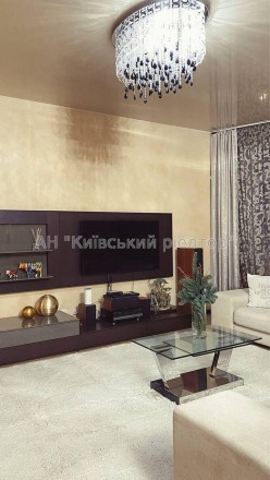 Оренда 3 кім. елітної квартири площею 120 м², плюс два місця в паркінгу, у самом. Липки. фото 4