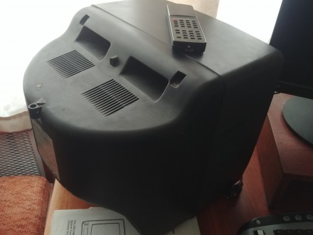 Телевізор SANYO 14" в хорошем рабочем состоянии. . фото 3 Продам не большой цветной Телевизор SANYO 14". размеры В/Ш/Г: 35х45х40 см) . . фото 3
