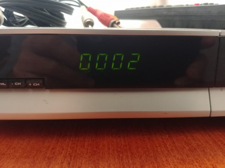 Тюнер спутниковый ORTON 4100C и Openbox X-800. . фото 7 Продам в полном Комплекте
тюнера в отличном рабочем состоянии. Продаю по ненадо. . фото 7