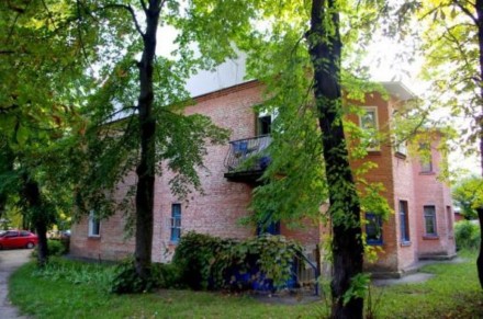 Велика кімната 19 м.кв. Полкова, Білицька, Куренівка. Киев. фото 1 Велика кімната 19 м.кв. Полкова, Білицька, Куренівка. Киев. фото 1