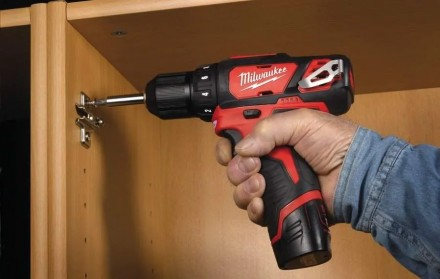 Описание 
 
Аккумуляторная дрель Milwaukee M12 BDD-202C (4933441915)
Высокопроиз. . фото 8