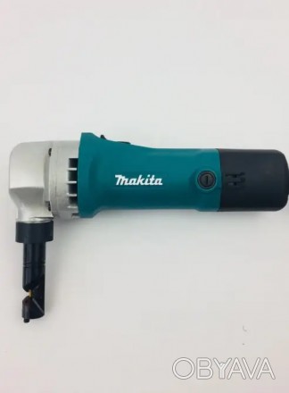 Профессиональные электроножницы высечные по металлу Makita JN1601 : 550 Вт, 2200