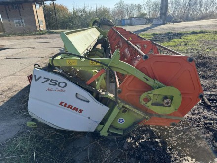 Зернова жатка Claas V750. Киев. фото 1 Зернова жатка Claas V750. Киев. фото 1