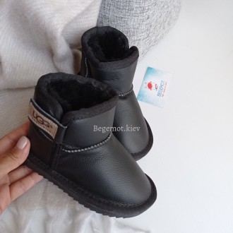 Натуральные кожаные детские угги овчина UGG Australia черные. Киев. фото 1 Натуральные кожаные детские угги овчина UGG Australia черные. Киев. фото 1