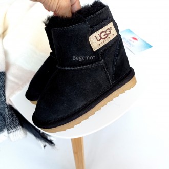 Натуральные детские угги UGG Australia Черный 32. Киев. фото 1 Натуральные детские угги UGG Australia Черный 32. Киев. фото 1
