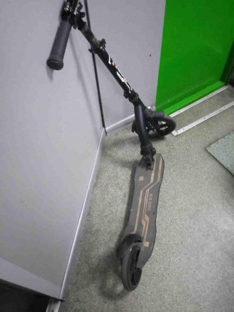 Самокат городсткой двухколестный Maraton Air Max от 5 лет 
Самокат Maraton Air M. . фото 3