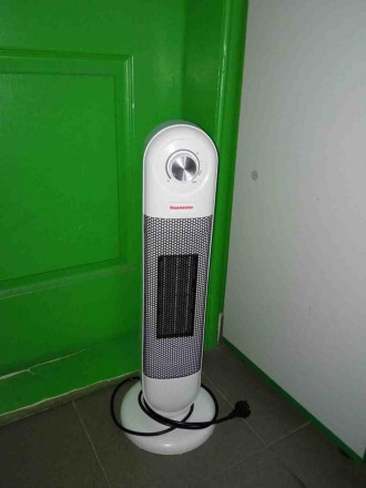 Экономия электроэнергии.
Тихая работа 50 дБ (А)
Не сушит воздух.
Он не сжигает к. . фото 4