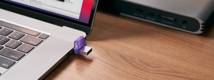 DataTraveler microDuo 3C оснащений двома інтерфейсами, що підходять як для нових. . фото 3