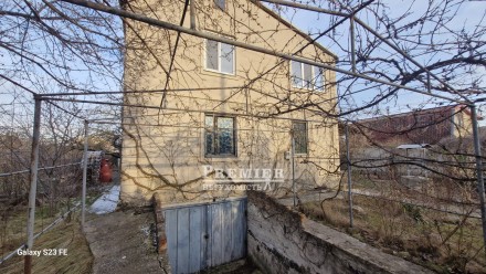 У продажу двоповерховий будинок у передмісті Чорноморська, в СОГ Ява. Великодолинское. фото 1 У продажу двоповерховий будинок у передмісті Чорноморська, в СОГ Ява. Великодолинское. фото 1