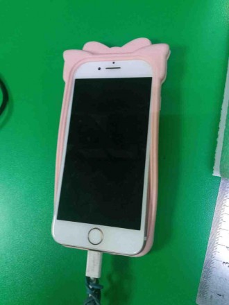 Мобильный телефон смартфон Б/У Apple iPhone 7 32Gb. Київ. фото 1 Мобильный телефон смартфон Б/У Apple iPhone 7 32Gb. Київ. фото 1