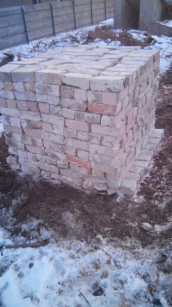Продам б.у кирпич белый силикатный 1000штук.По запросу можно больше.Е. Синельникове. фото 1 Продам б.у кирпич белый силикатный 1000штук.По запросу можно больше.Е. Синельникове. фото 1