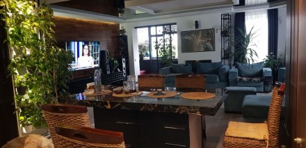 Продаж. 4 кімнатна квартира. Тернопіль. Канада. Вул Рєпіна.. Тернополь. фото 1 Продаж. 4 кімнатна квартира. Тернопіль. Канада. Вул Рєпіна.. Тернополь. фото 1