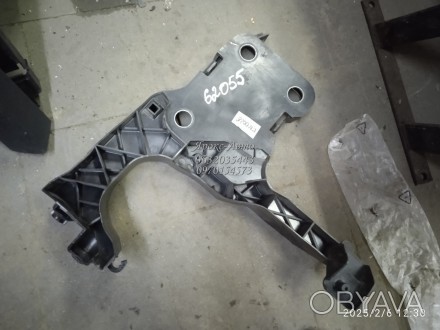 Кронштейн крепления фар левый Renault Megane 2 000062055
