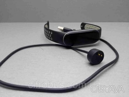 Смарт-часы браслет Б/У Xiaomi Mi Band 5