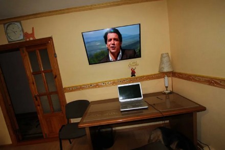 Вул.Гонгадзе, 9. Виноградар, біля Синього озера.
Цегляний будинок 1985 р. 
Про. Виноградарь. фото 12