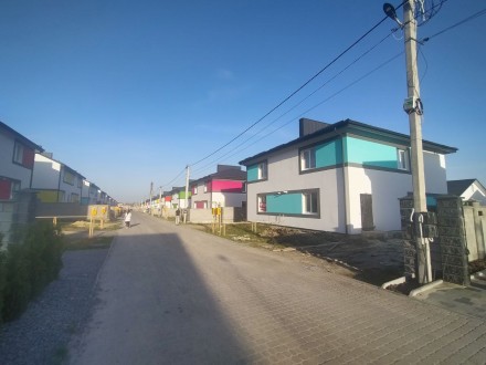 Котетж Рівне Ювілейний Всі міські комунікації 100м2 590 у.о.. Ровно. фото 1 Котетж Рівне Ювілейний Всі міські комунікації 100м2 590 у.о.. Ровно. фото 1