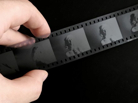 Сканування негативів 35мм фотоплівок . Якість 70 Мп. Оцифровка плівок.. Харків. фото 1 Сканування негативів 35мм фотоплівок . Якість 70 Мп. Оцифровка плівок.. Харків. фото 1