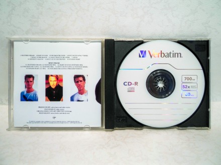 Продам CD диск Johnny Hates Jazz - Turn Back The Clock.
Музыкальный компакт дис. . фото 3