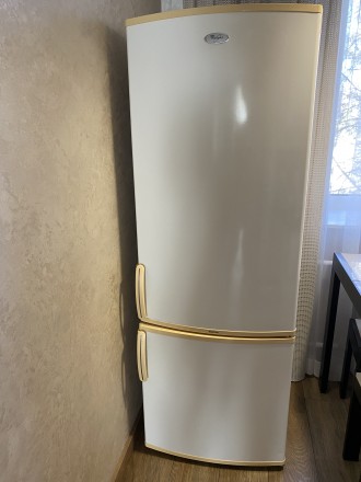 Продам двокамерний холодильник Whirlpool в робочому стані. Висота 168, ширина 60. Рівне. фото 1 Продам двокамерний холодильник Whirlpool в робочому стані. Висота 168, ширина 60. Рівне. фото 1
