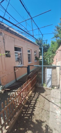 Продажа отдельно стоящего домика с гаражем. Миколаїв. фото 1 Продажа отдельно стоящего домика с гаражем. Миколаїв. фото 1