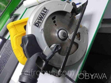 Циркулярная дисковая пила Б/У DeWALT DWE560