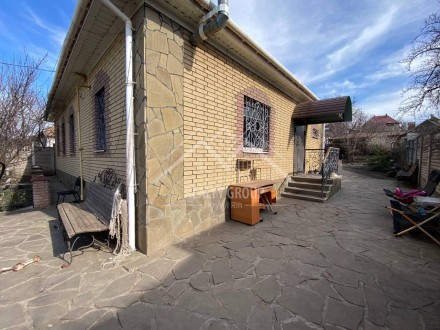 Просторий будинок у Покровському районі – Заїжджай і живи!. Кривой Рог. фото 1 Просторий будинок у Покровському районі – Заїжджай і живи!. Кривой Рог. фото 1