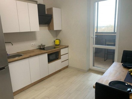 0093-МЛ Продам 1 кімнатну квартиру 37м2 в новобудові ЖК Гідропарк
Борткевича 5
П. Журавлевка. фото 4