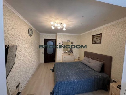 4-комнатная квартира, 122.00 кв.м. . фото 6 50789
Без комісії!
Продається двоповерхова 4-кімнатна квартира у затишному ЖК . . фото 6