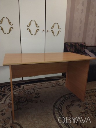 Продаю письмовий стіл