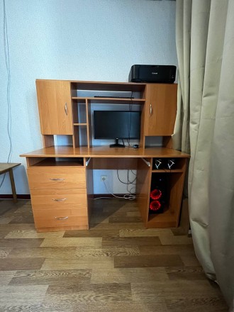 Продам стіл "Компаніт". Киев. фото 1 Продам стіл "Компаніт". Киев. фото 1
