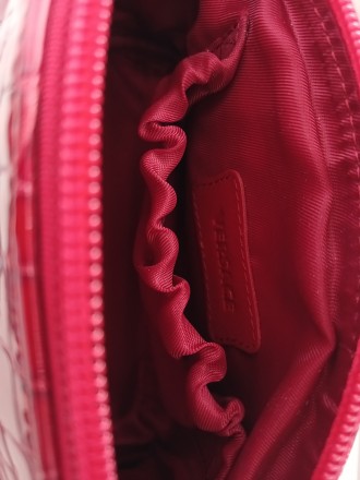 Продам косметичку Versace.
Колір - червоний.
Розміри:
довжина - 15 см;
ширин. . фото 5