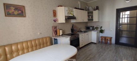 3-комнатная квартира, 107 м.кв.. Харків. фото 1 3-комнатная квартира, 107 м.кв.. Харків. фото 1