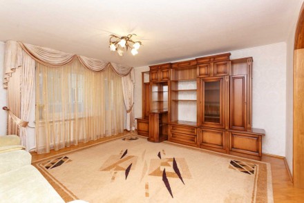 3-комнатная квартира, 100.00 кв.м. . фото 11 Аренда 3-комнатной квартиры возле метро
Дарницкий р-н
Ул. Братства тарасовц. . фото 11