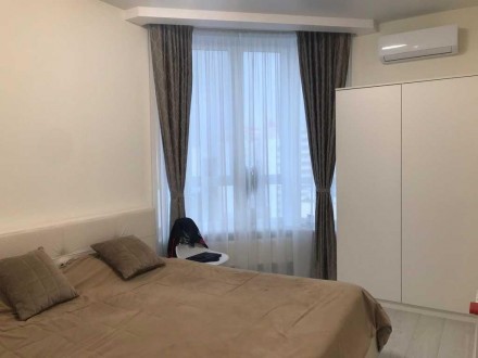3-комнатная квартира, 70 м.кв.. Софиевская Борщаговка. фото 1 3-комнатная квартира, 70 м.кв.. Софиевская Борщаговка. фото 1