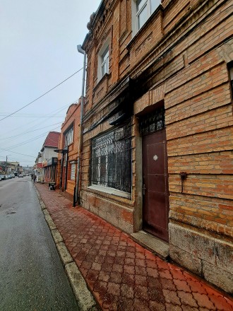 Продається фасадне приміщення в Центрі міста. Кропивницький. фото 1 Продається фасадне приміщення в Центрі міста. Кропивницький. фото 1