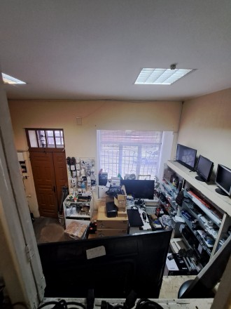 Продається фасадне приміщення вільного призначення в Центрі міста, вул. Пашутінс. Центр. фото 5