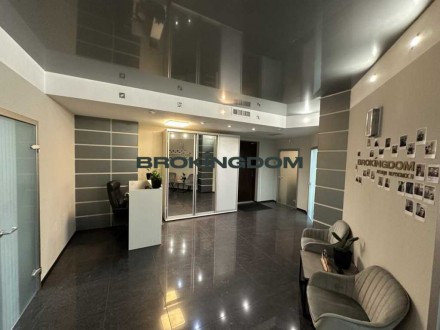 3-комнатная квартира, 147.00 кв.м. . фото 6 51035
Продам 3-кімнатну квартиру/офіс з сучасним ремонтом у центрі Києва
1. . фото 6
