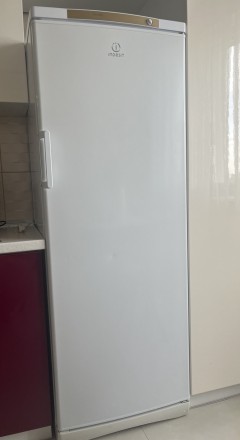 Морозильна камера Indesit. Львів. фото 1 Морозильна камера Indesit. Львів. фото 1