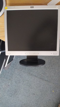 17" LCD б/у монитор Hewlett-Packard L1706. Харьков. фото 1 17" LCD б/у монитор Hewlett-Packard L1706. Харьков. фото 1